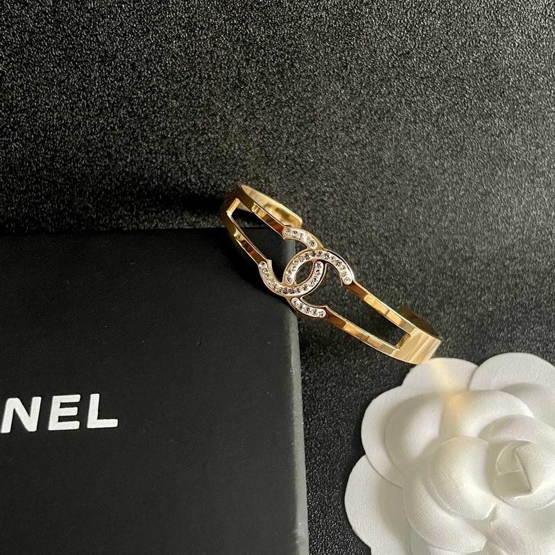 Chanel bracelet 05yxh15